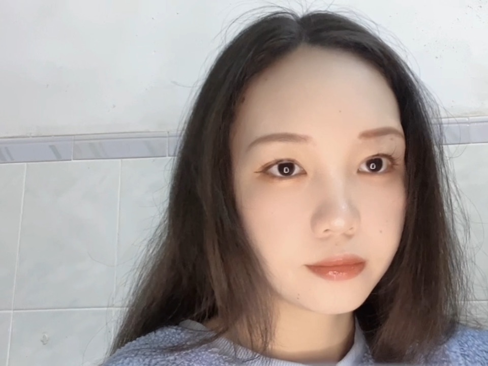 结婚十周年，丈夫竟然有个八岁的孩子