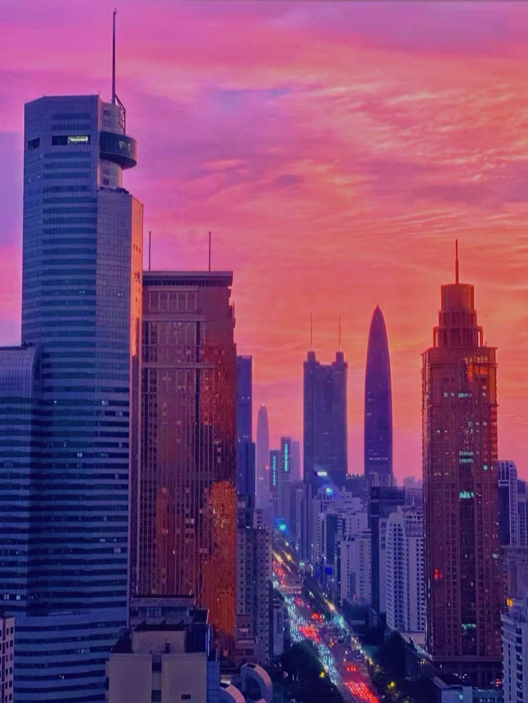 布满整个深圳的天空🔥紫粉色火烧云💜🩷