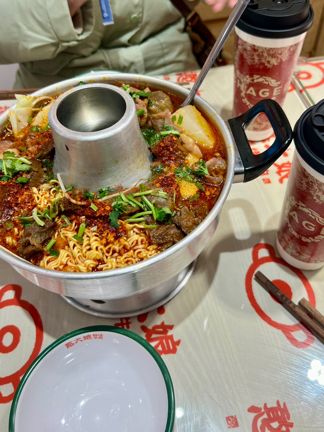 香菜牛肉锅🔥一口麻香~