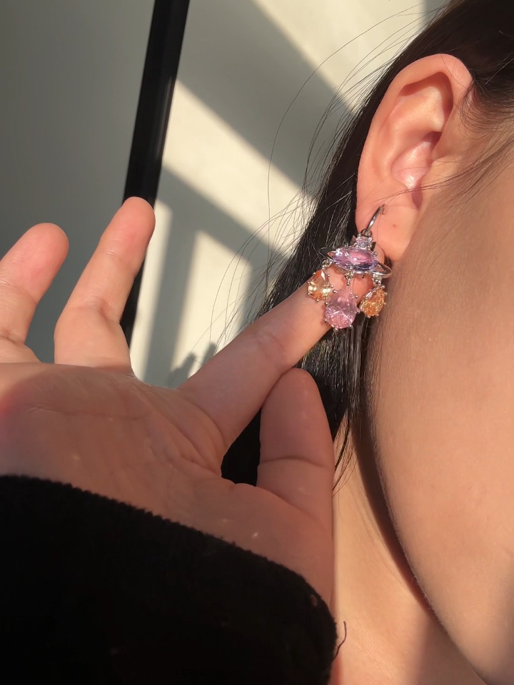 春夏度假标配Vivienne westwood🪐