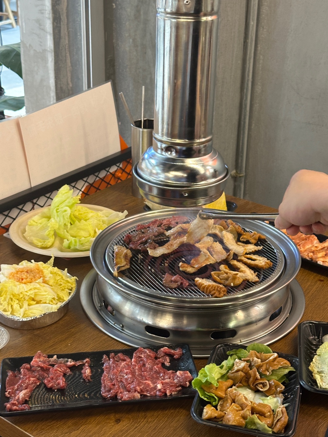抵呀‼️四海城的这家烤肉便利店