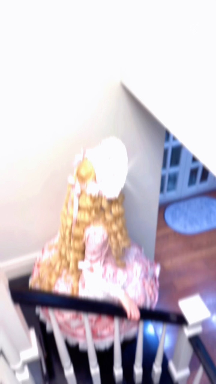像洋娃娃一样可爱的宝宝呀！粉粉的少女心十足耶！