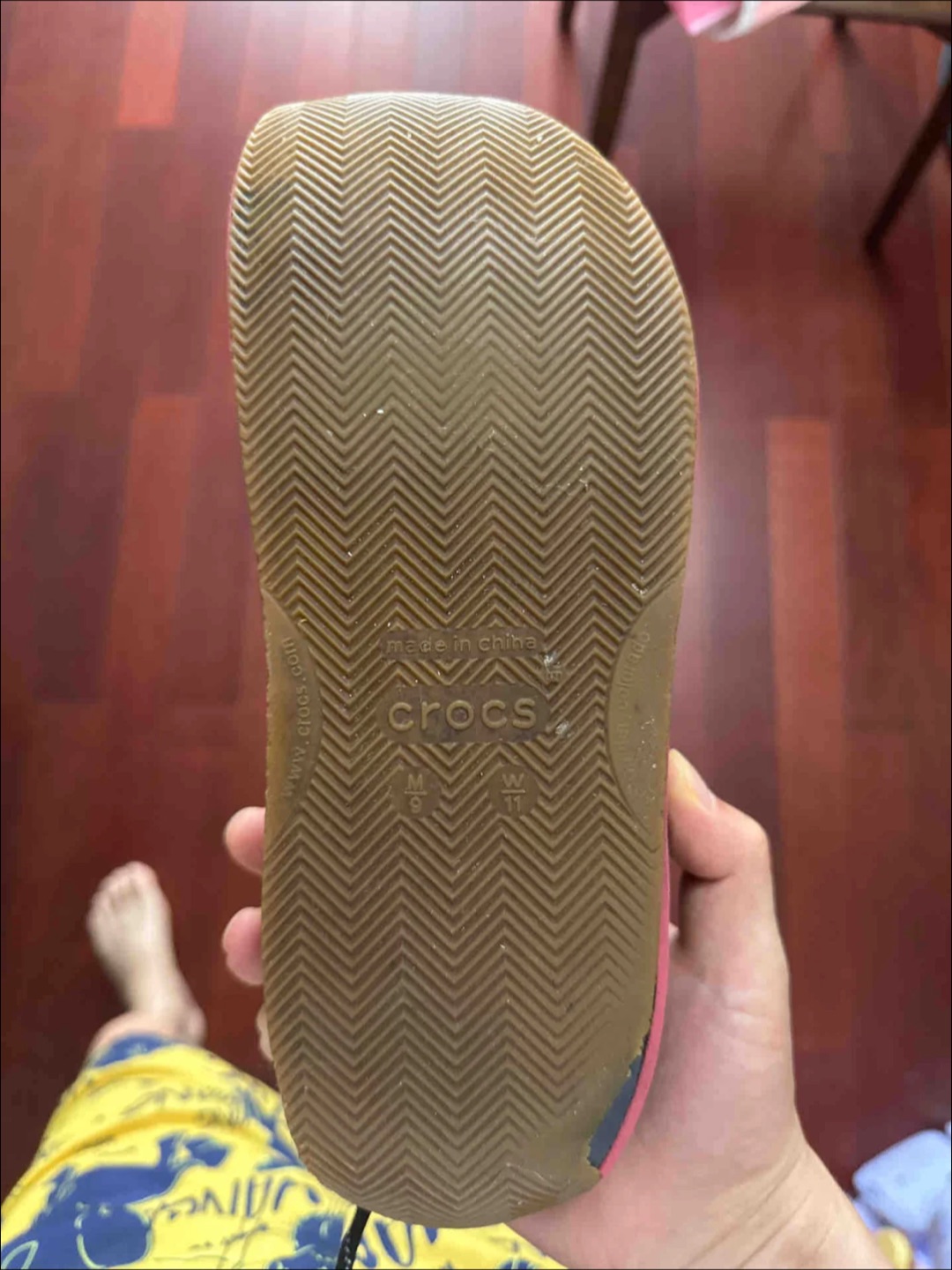 卡骆驰少有的全橡胶底