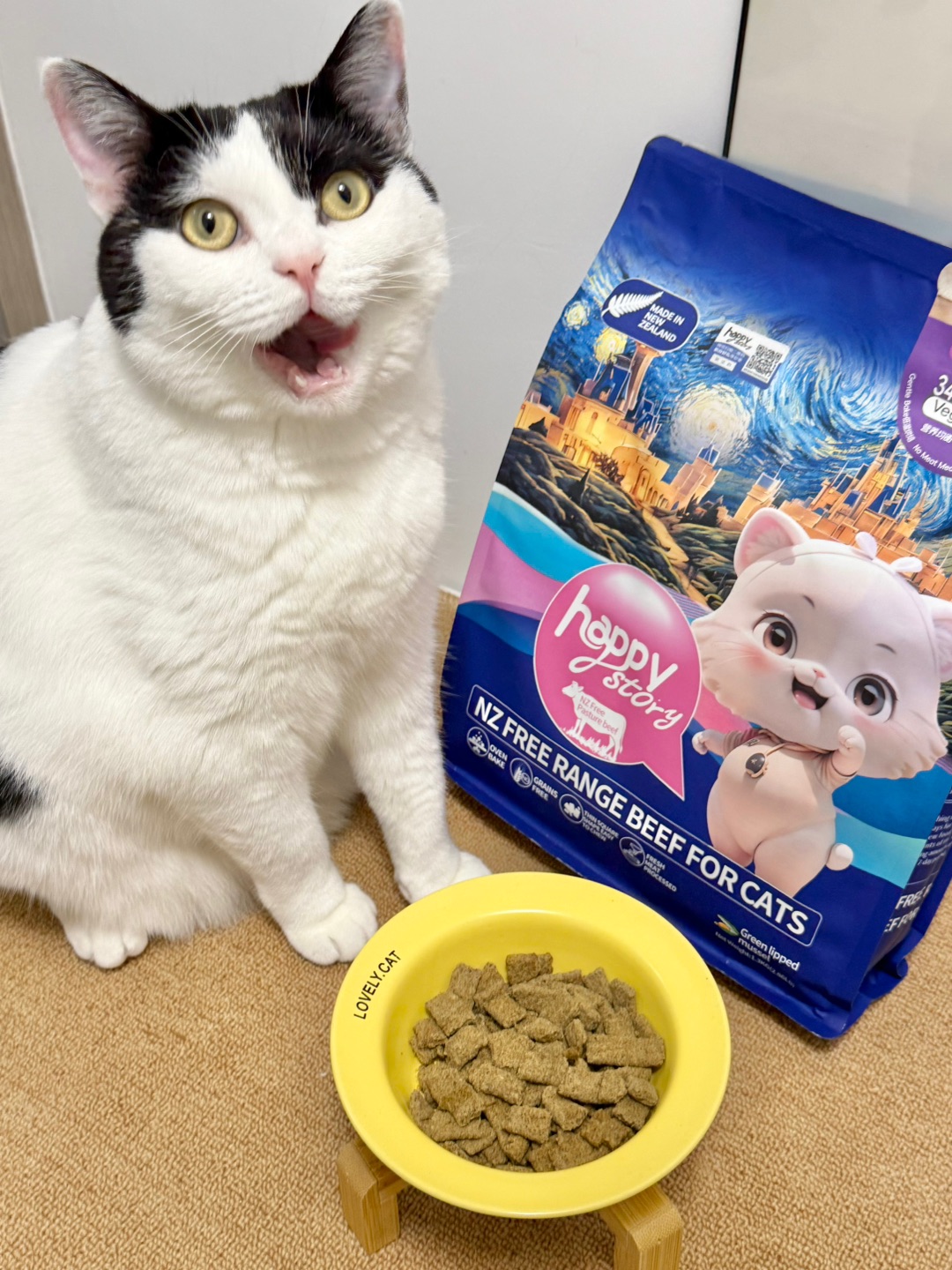 还以为男朋友给猫喂的大块牛肉干？！
