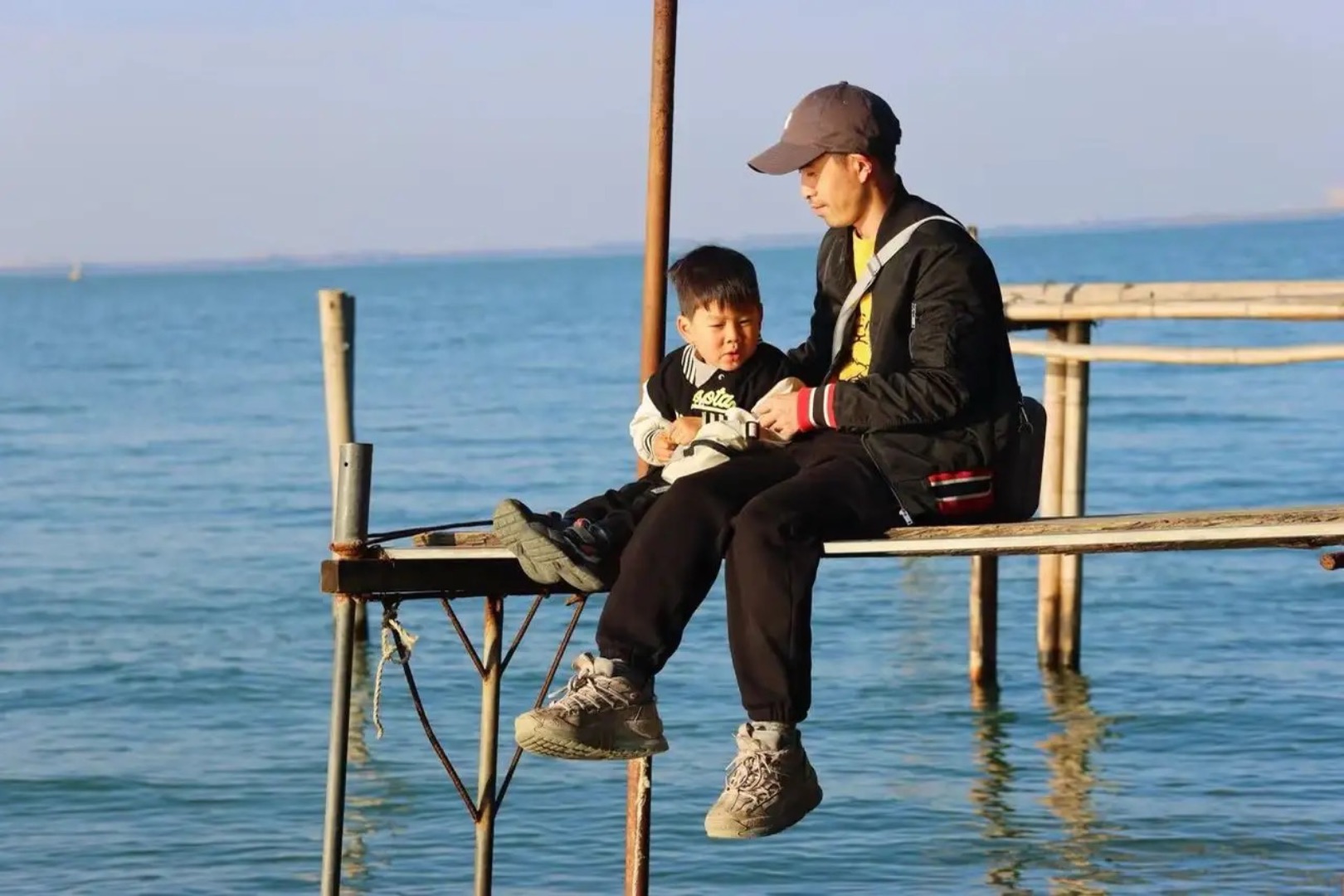 上海淀山湖村