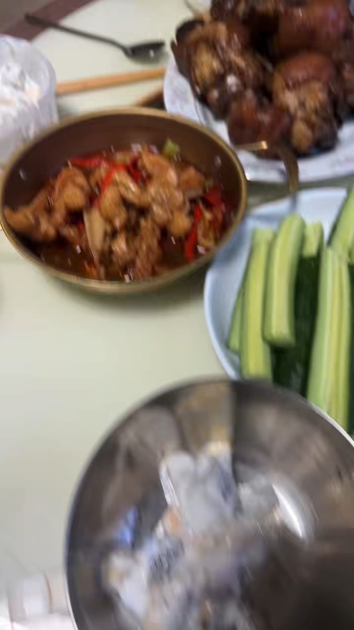 吃饭