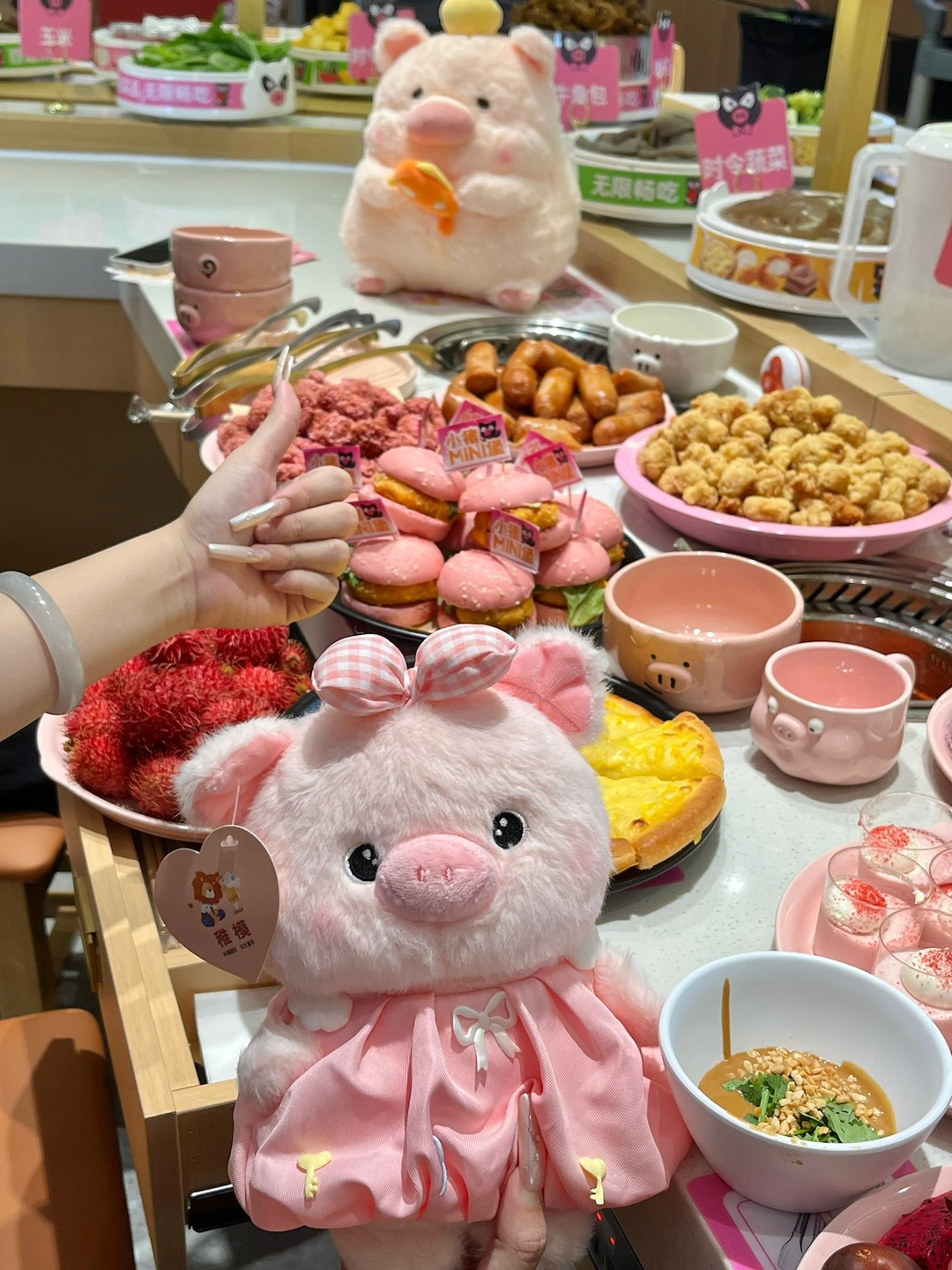 湛江万达！！自助火锅吃爽了。。。。。