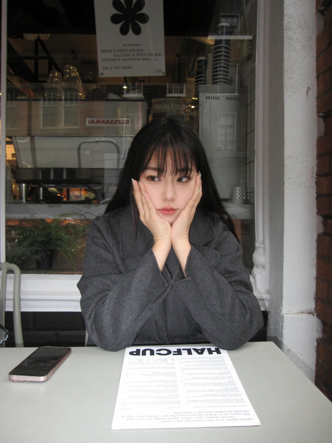 如果蕾拉小姐感到寂寞 我愿意马上飞来伦敦