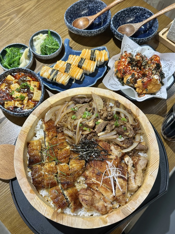 湛江万达金街！吃到了日剧里的漂亮饭了。。。