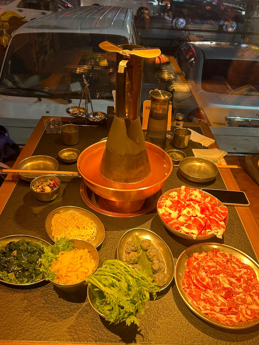 天冷啦，需要一顿热气腾腾的火锅