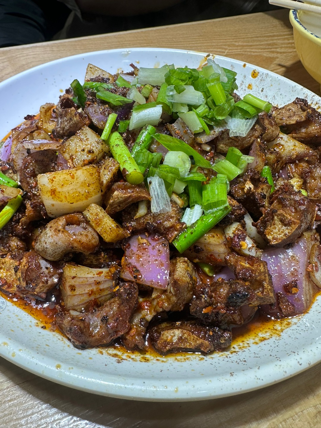 清汤牛肉搭配火爆脆肠，好吃😋