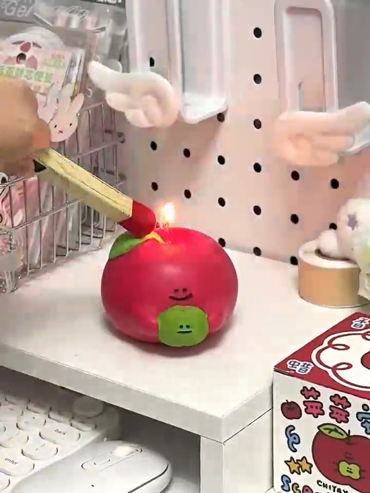 苹苹安安🍎感觉家里已经有圣诞的味道啦