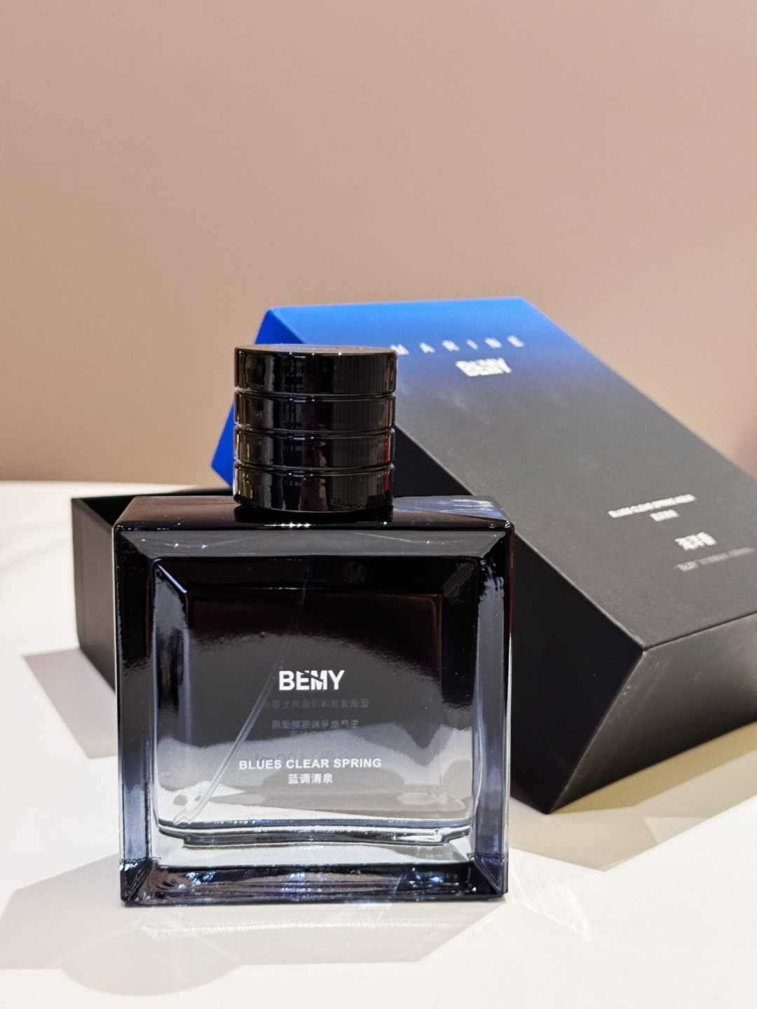 抱着吸香…原来男朋友喷的是这款香水！🌟