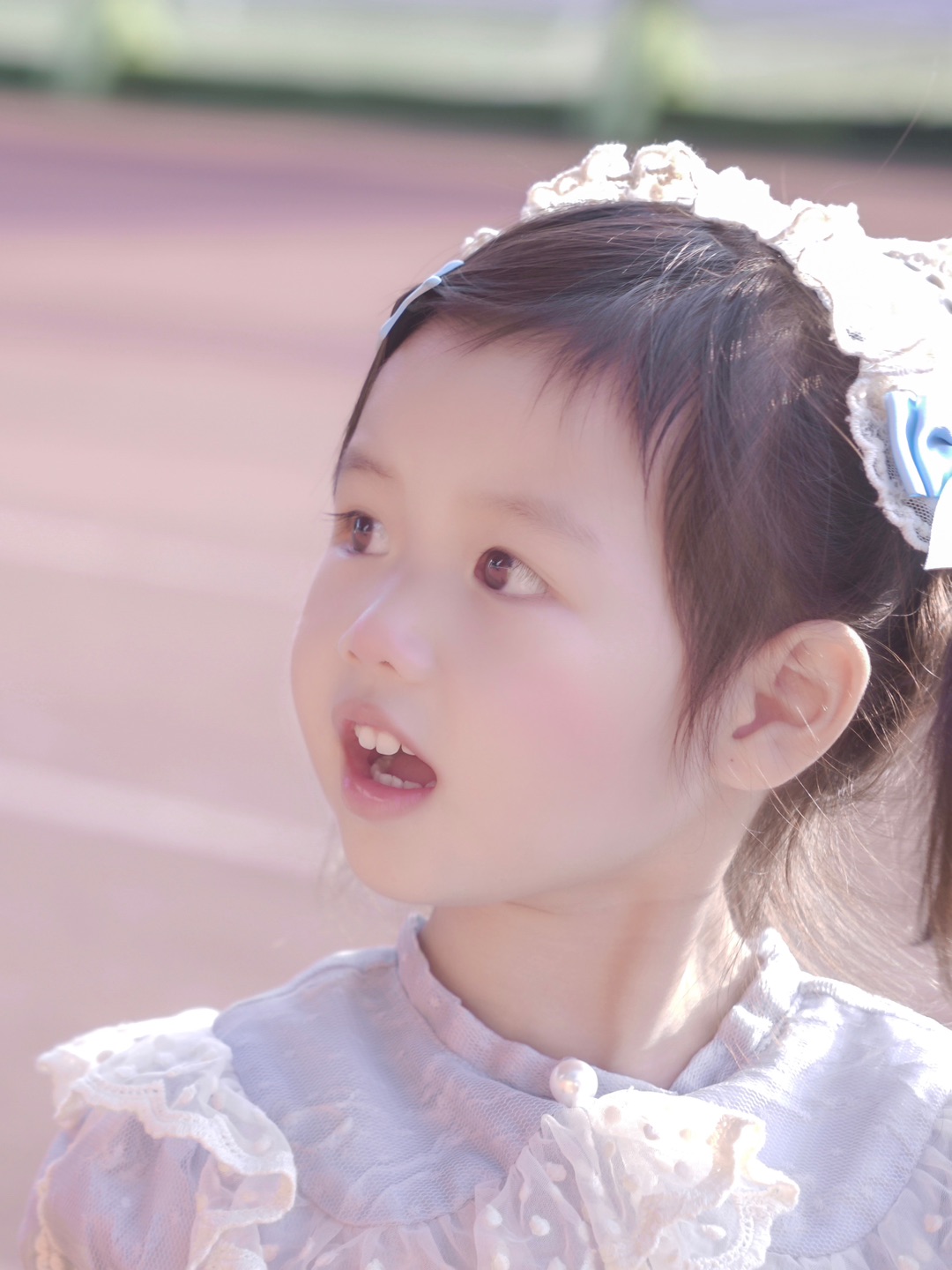 希望她一直做我身边元气满满的小天使