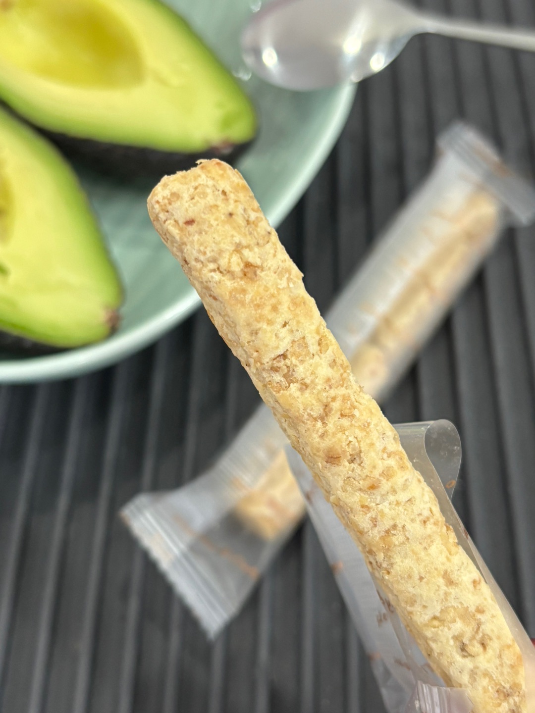 这燕麦棒当零食吃真不错👌