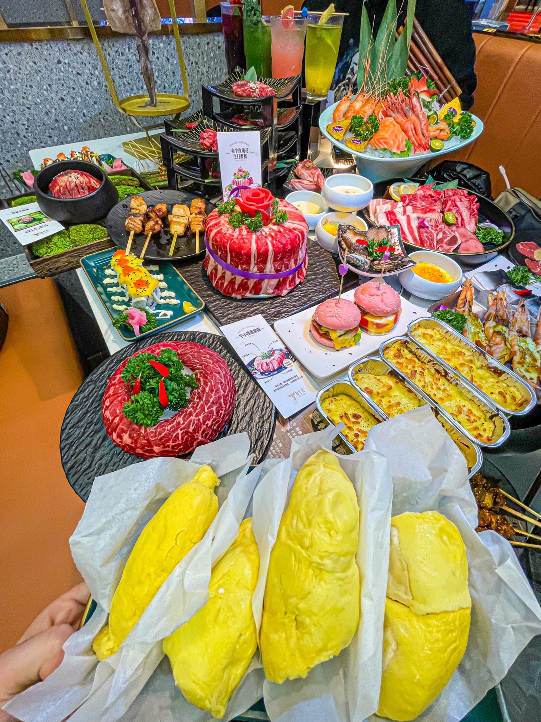 我唯一能吃回本自助😂和牛榴莲海鲜自由！