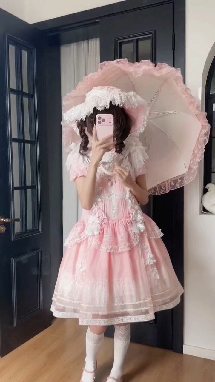 这个粉色真的好清透啊，是心动的感觉诶