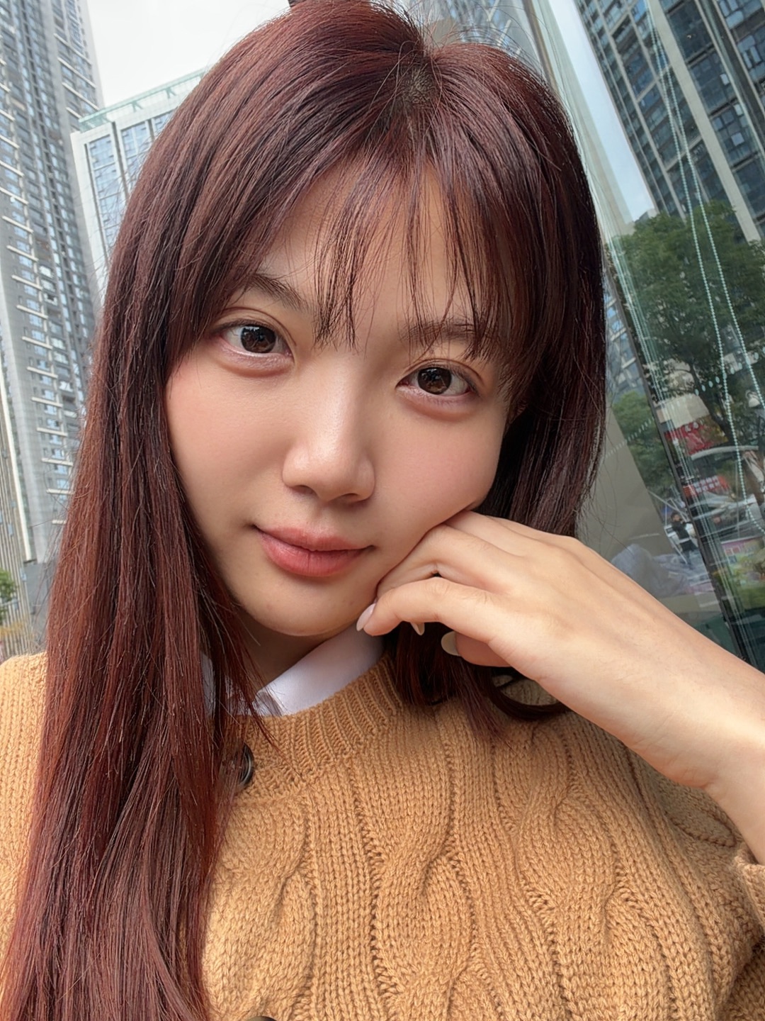 有点心动的糖炒栗子色