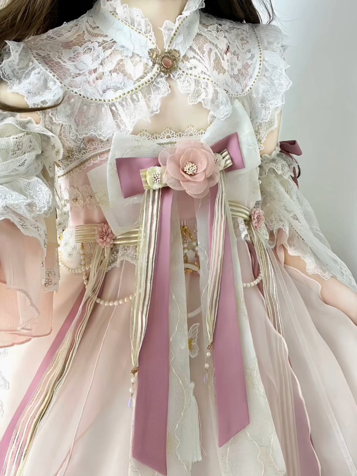 蝶语是真的仙啊，好喜欢这种古早中华风的感觉