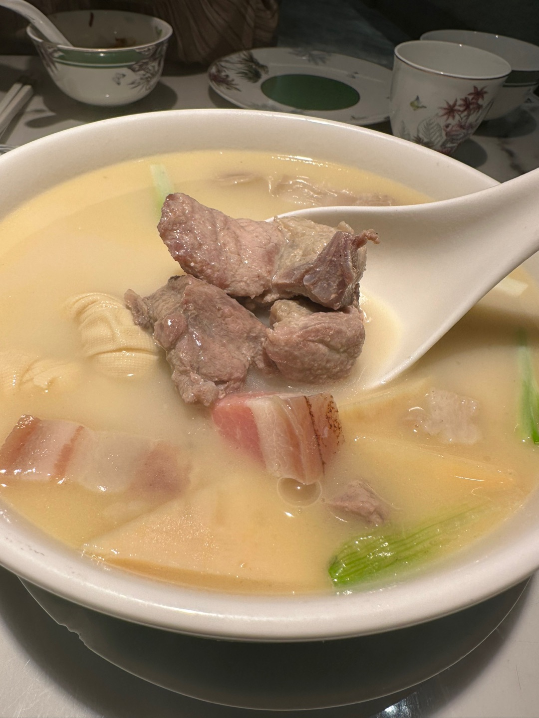 来上海吃本帮菜啦