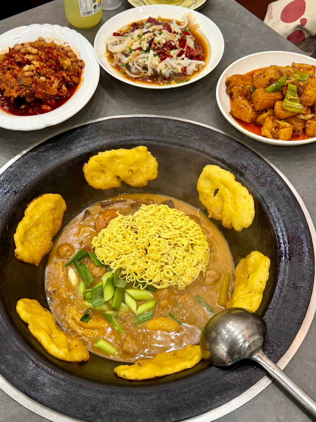 到底是谁爱吃这家的地锅鸡啊🥘