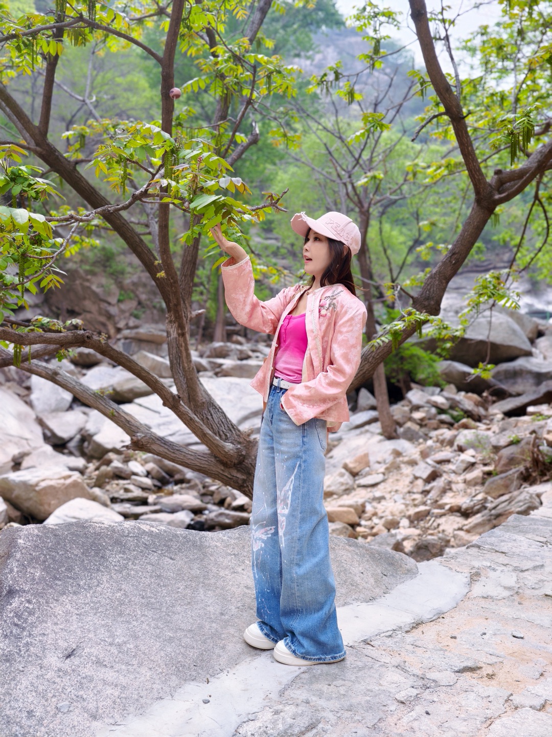 五一密云黑龙潭游玩游记✨  五一小长假不想待在市区人挤人，特