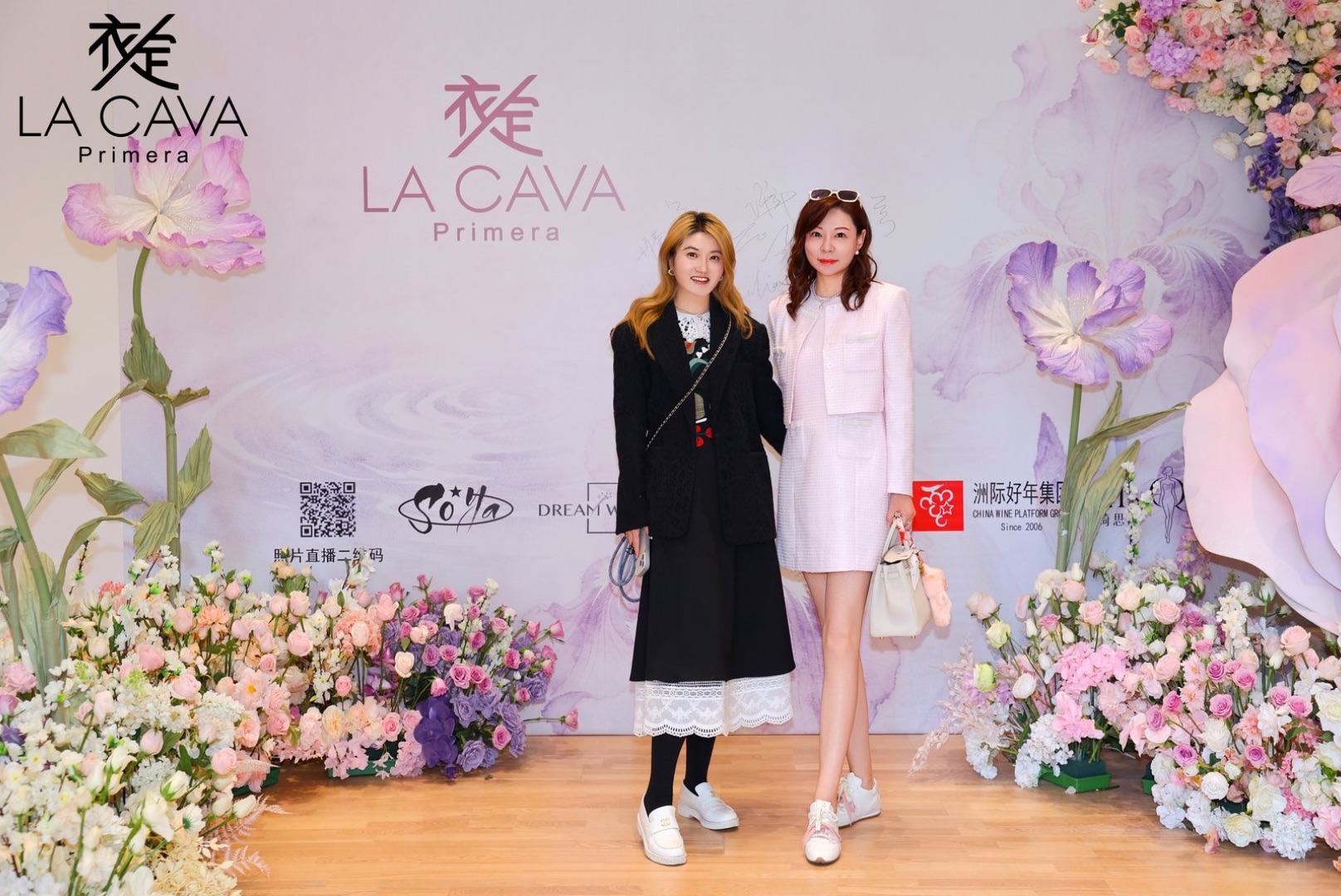 LA CAVA：在老洋房里被浪漫礼服治愈的一天