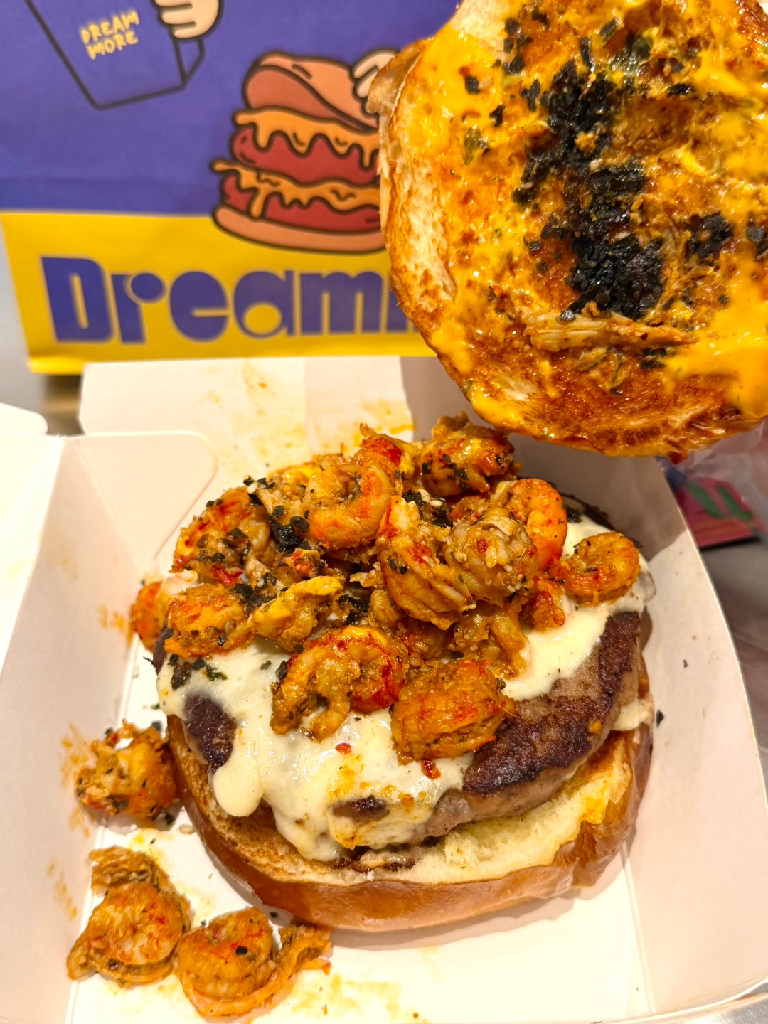 爱吃小龙虾的友友别放过这个汉堡啊啊🍔
