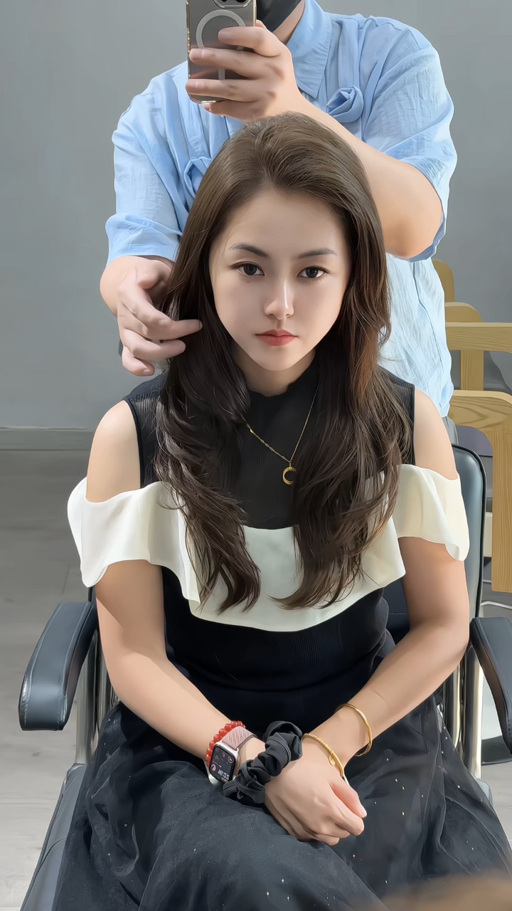 烫完半年染发后也很好看