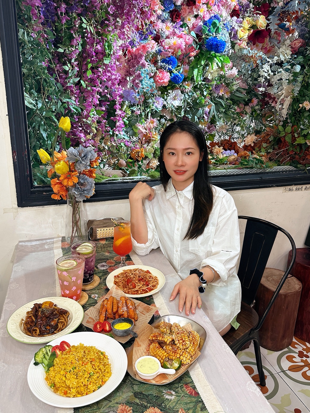 藏在柳州的花海简餐店💐木槿食巷太好拍