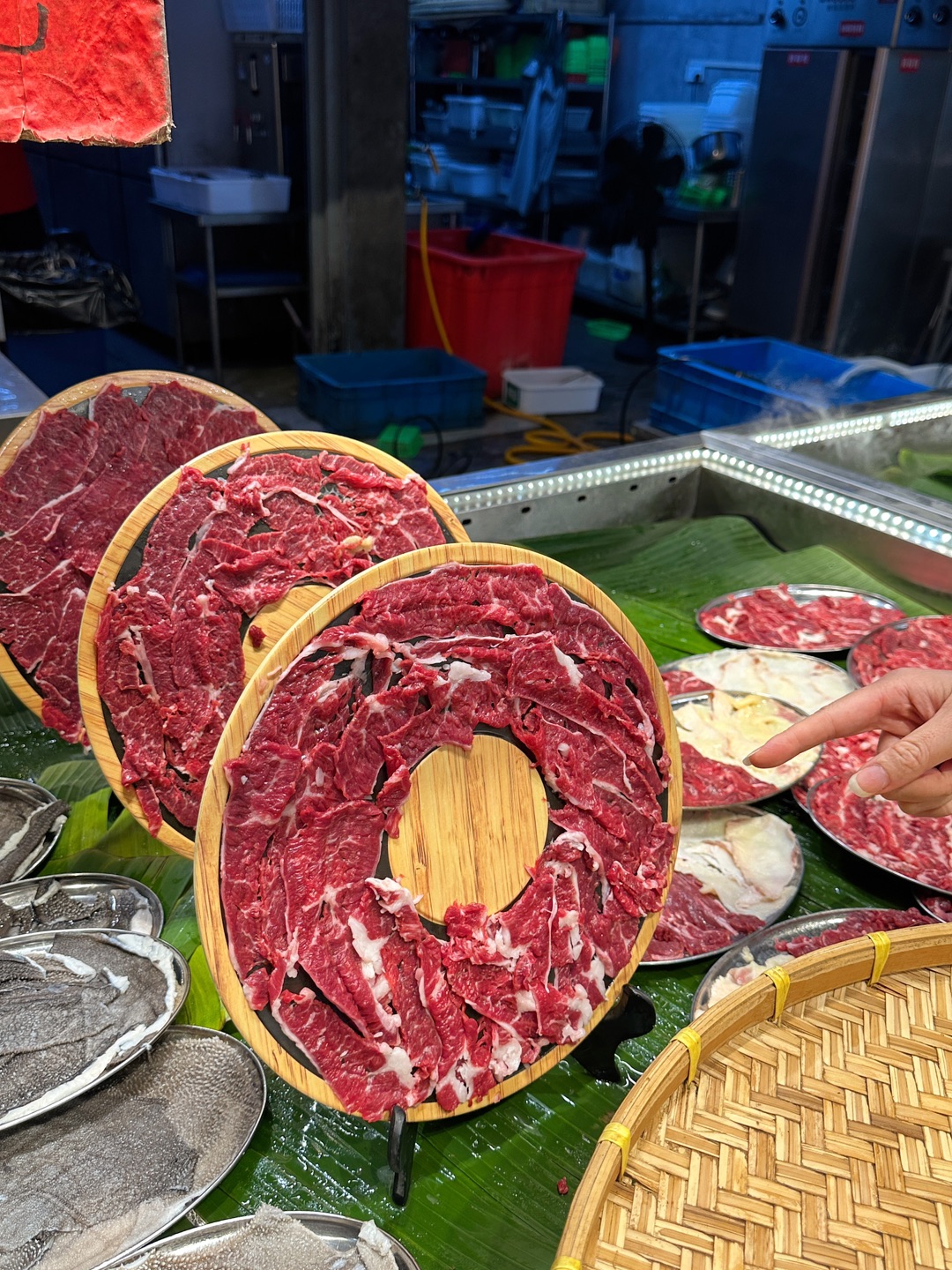 藏在街角的牛肉火锅，鲜到掉眉毛😋