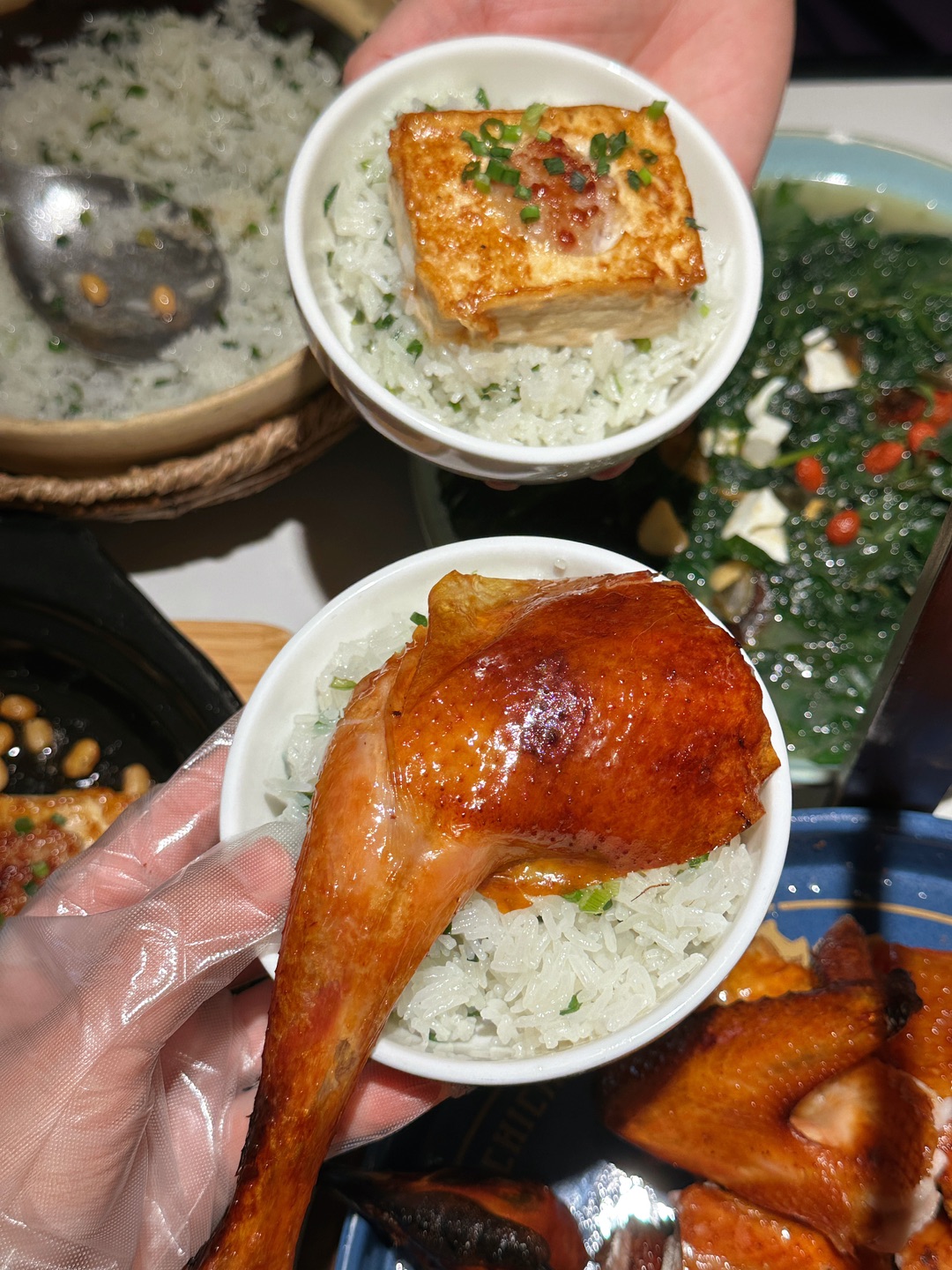 谁懂！北京路这家粤菜馆能吃烧鸡又能看鸡公🐔