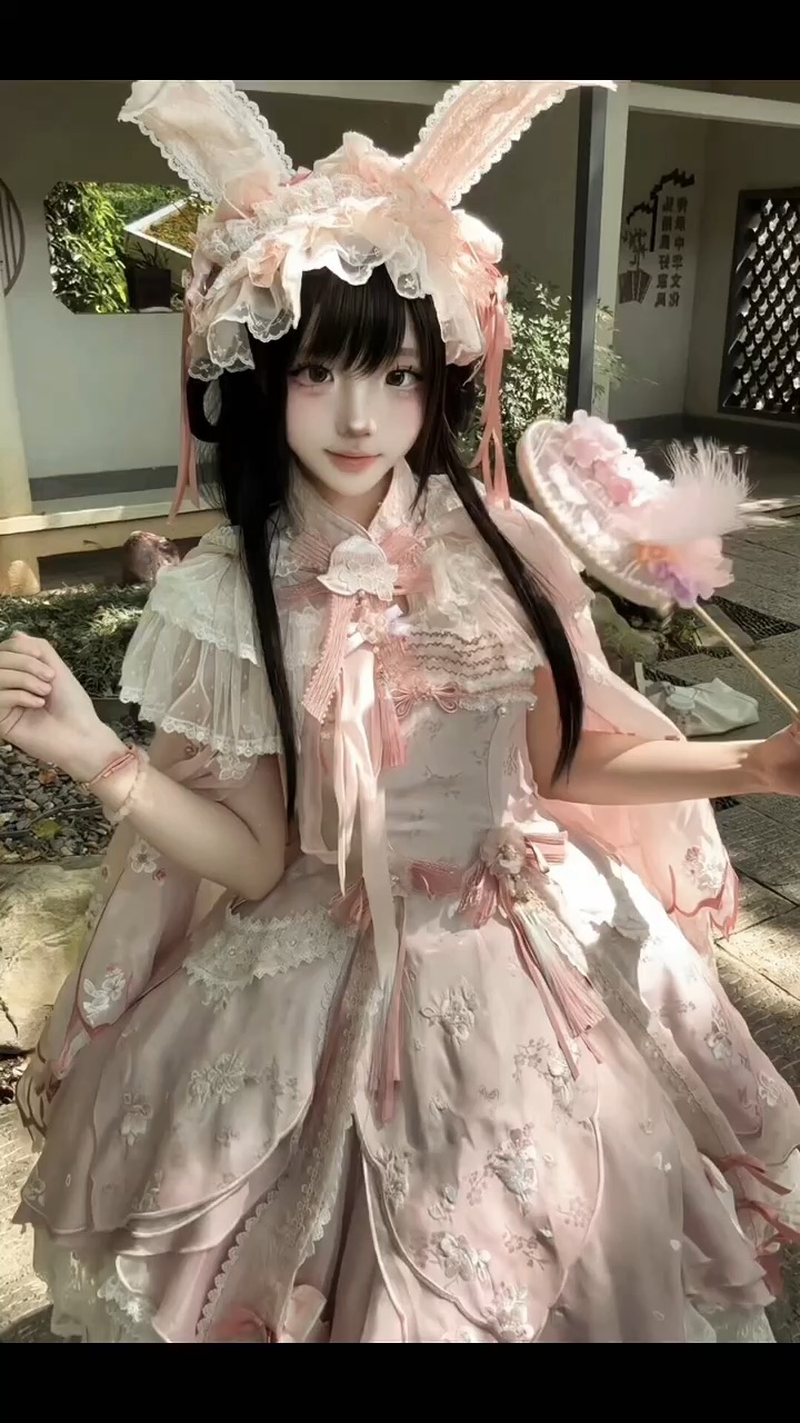 相思本是无凭语 莫向花笺费泪行 就这么永远为中华风着迷