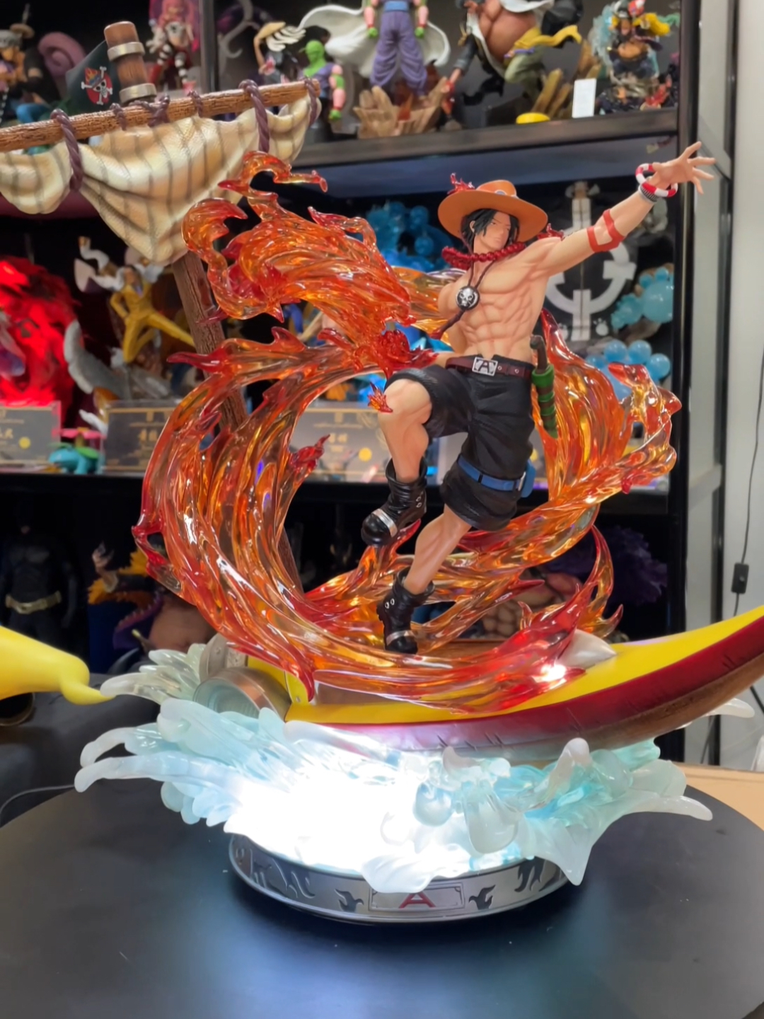 火力船的艾斯还是好看啊