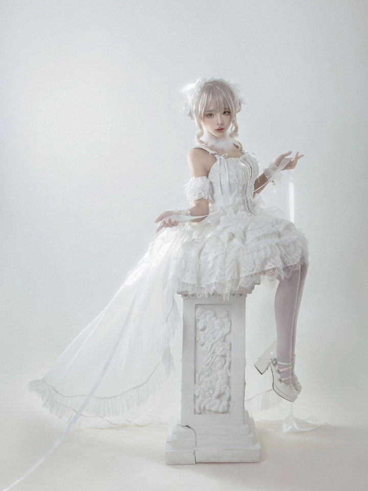 半糖猫丸家的玫瑰回忆录2.0，这条裙子漂亮的就像婚纱一样，简直不要太好看了吧