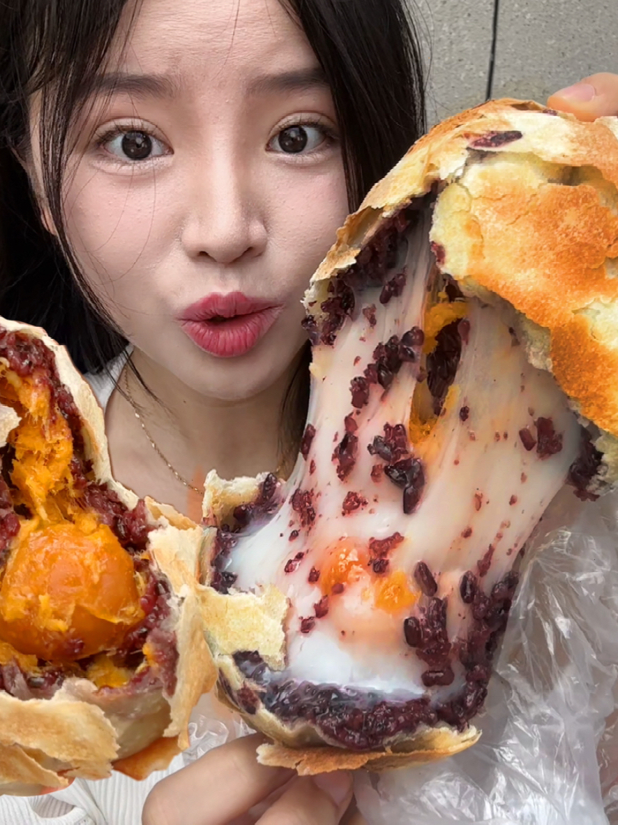谁懂🥹我在武汉8r买的拉丝麻薯紫米肉松饼！