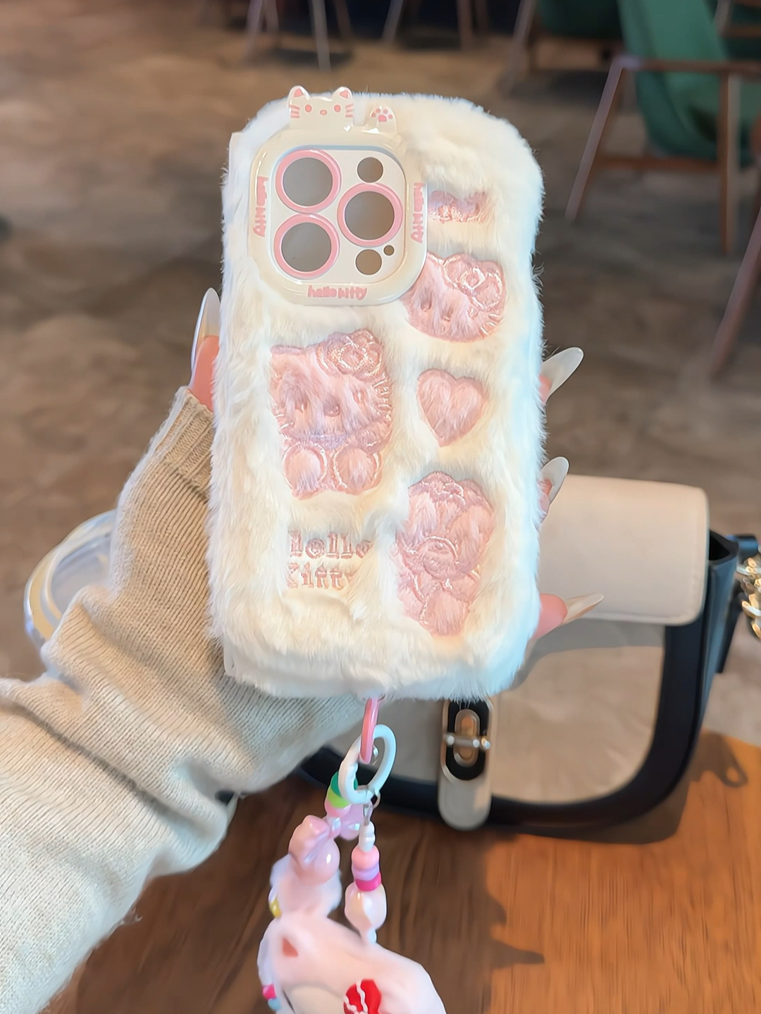 毛绒刺绣小kitty💕镜头框还有小猫咪
