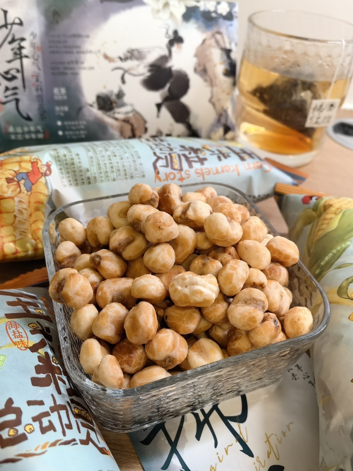 「摸鱼小剧场｜打工人的续命粮仓居然被茶颜承包了！」