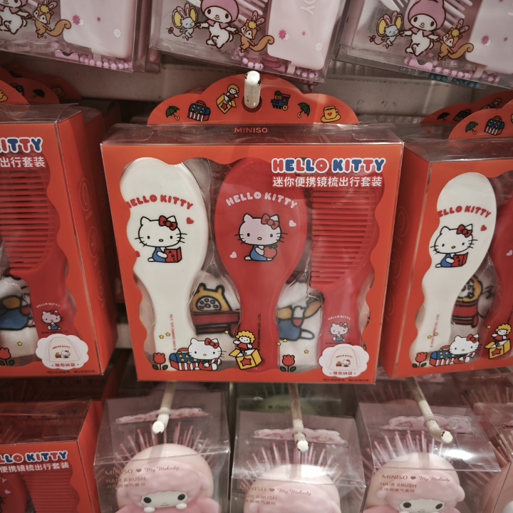 HelloKitty祝你五一快乐💕