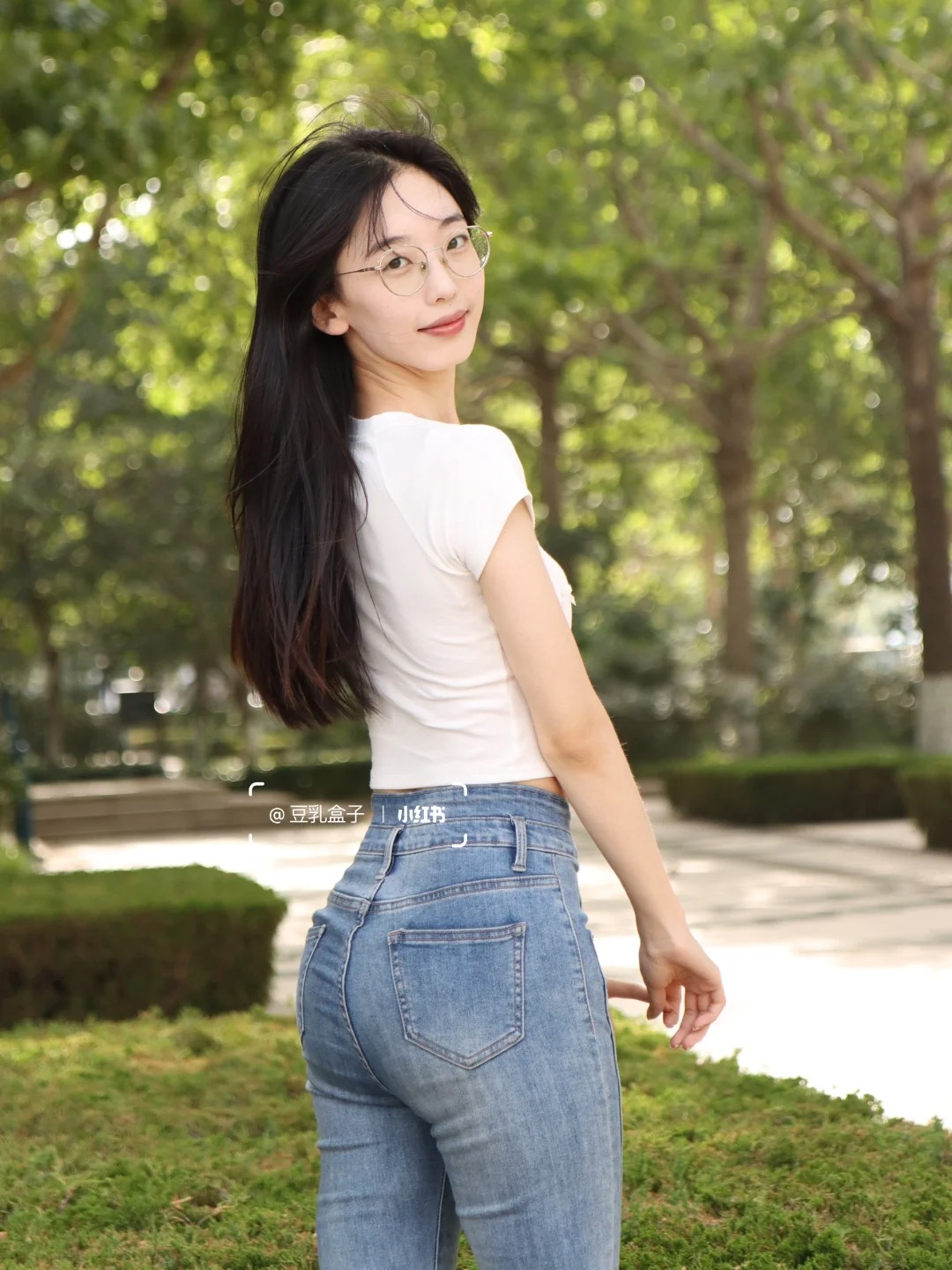 女大|空腹挨饿+降雄1年，美貌已达nextlevel