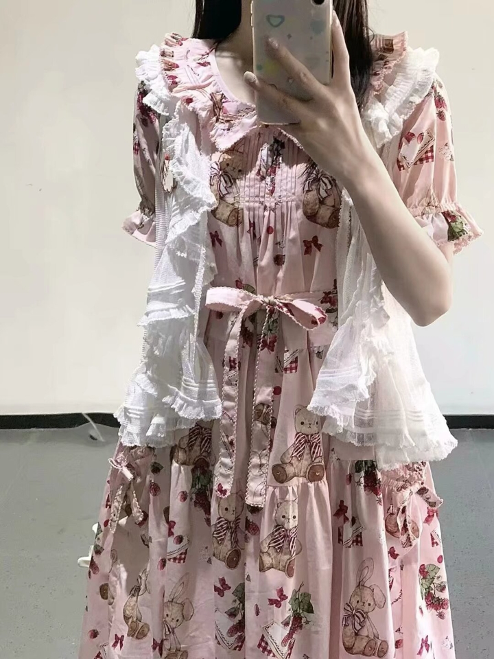 夏天当然要穿段段小裙子啦，之前就冲了这条，穿着真的是很舒服啊 #lo安利 #lo #lo裙