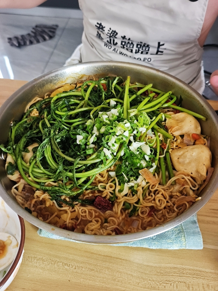 吃自制美食好开心～