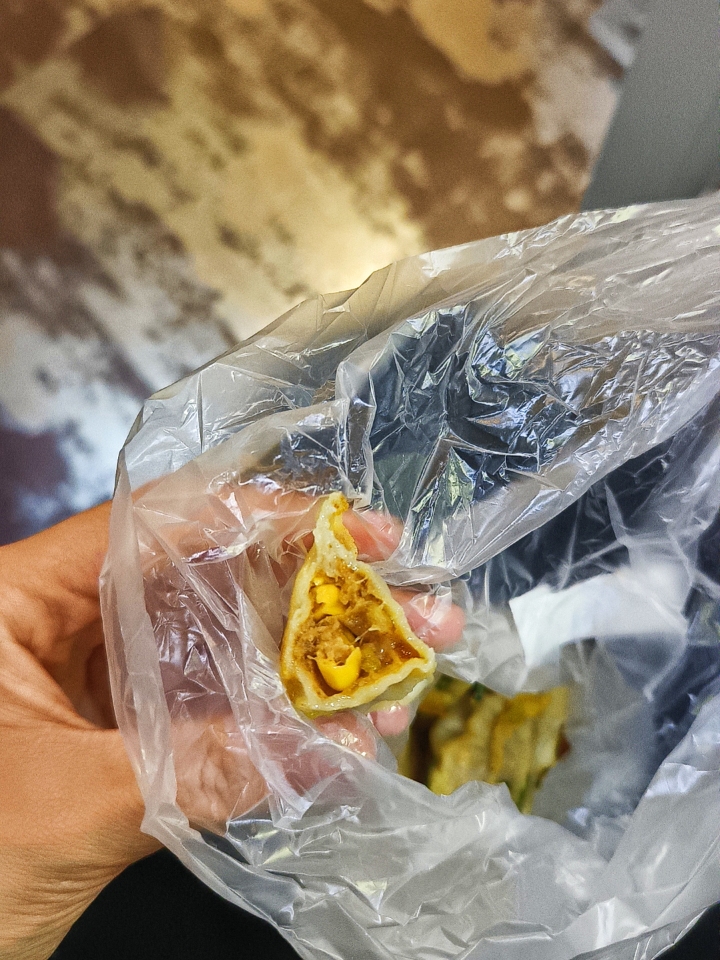 玉米猪肉煎饺 还挺好吃的～