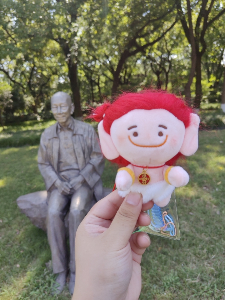 把头发梳成大人模样，请叫我“善财”！