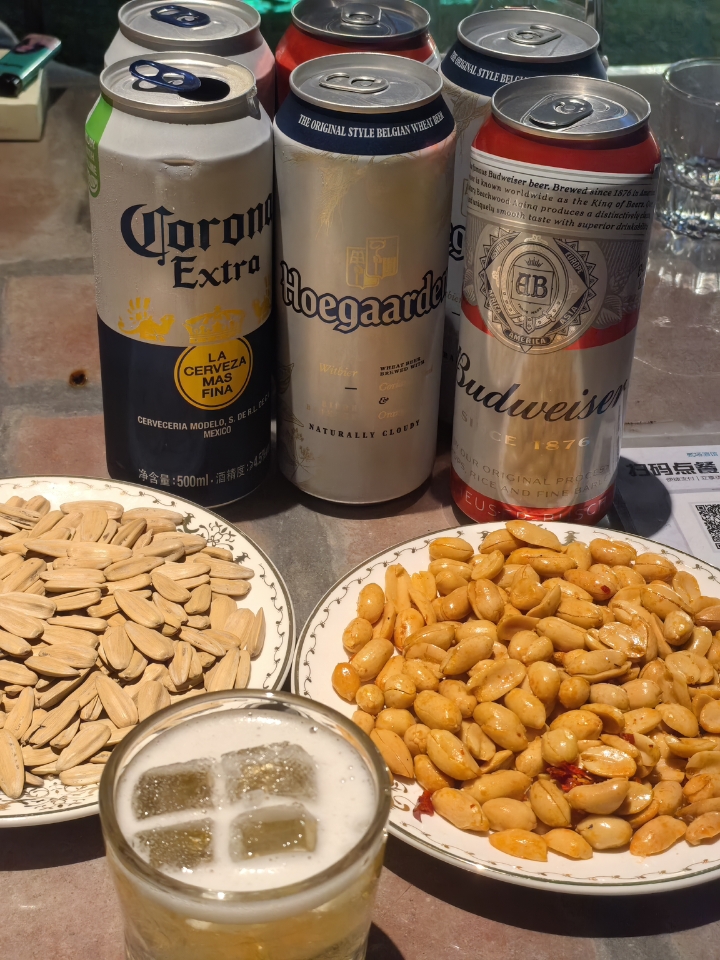 氛围感吹爆🔥室内露营风主题小酒馆🍻就在合肥！