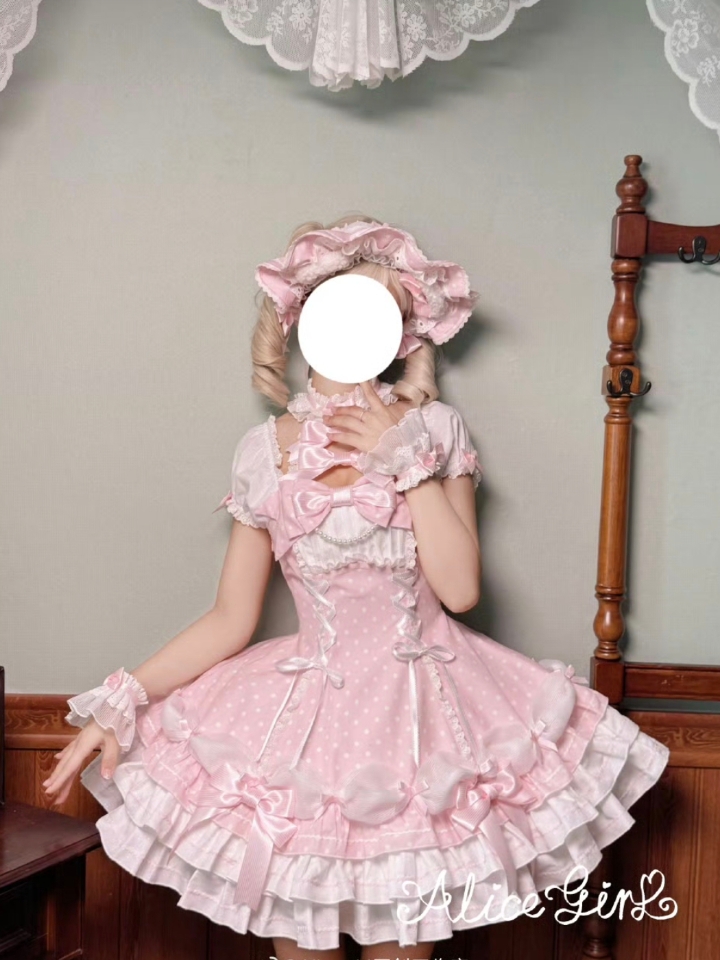 粉色古早波点，这条好萌啊，还有这个bnt，是真的好看哇，冲了冲了 #Lolita #lolita原创设计 #lo裙