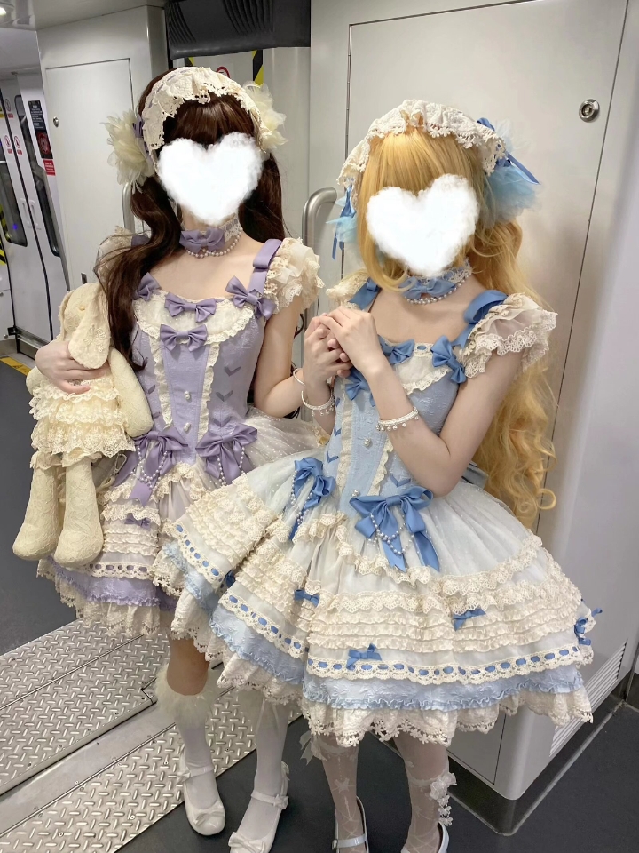 风铃诗也太适合和姐妹一起双子了吧，两个颜色都好美啊#洛丽塔lolita #lo裙安利 #lolita #浆果物语原创设计 #风铃诗