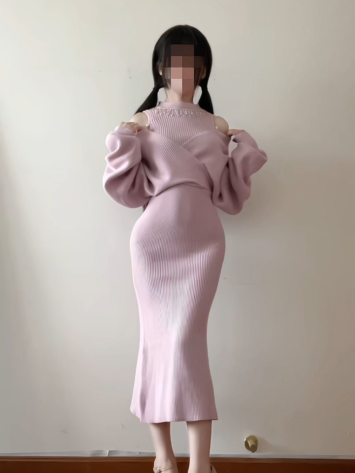 有宝宝和我一样喜欢这种包臀毛衣裙嘛，之前一直找不到喜欢的！今天竟然刷到了一套这么合我心意的嘿嘿嘿#蕾服推荐 #蕾服穿搭 #蕾服设计 #雾囲気女子