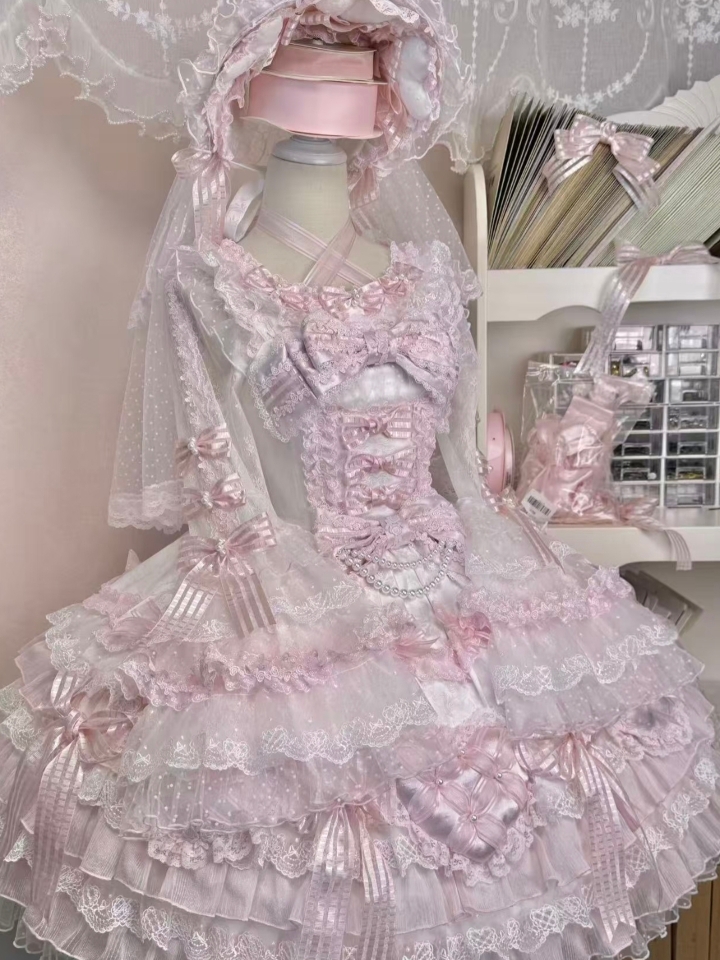 不是这个白粉款真的绝啦好嘛，好喜欢这种花嫁款，超级貌美的嘞 #lo #lolita #lo安利