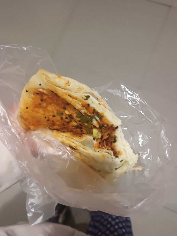 下午吃个酱香饼